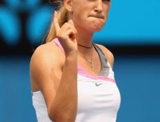 PG游戏-阿扎伦卡新星惊险取胜表现惊艳，MAD未来可期！的简单介绍