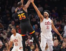 PG电子-关于杜兰特回归赛场，出色防守首场状态亮眼，加拿大队观众沸腾！的信息