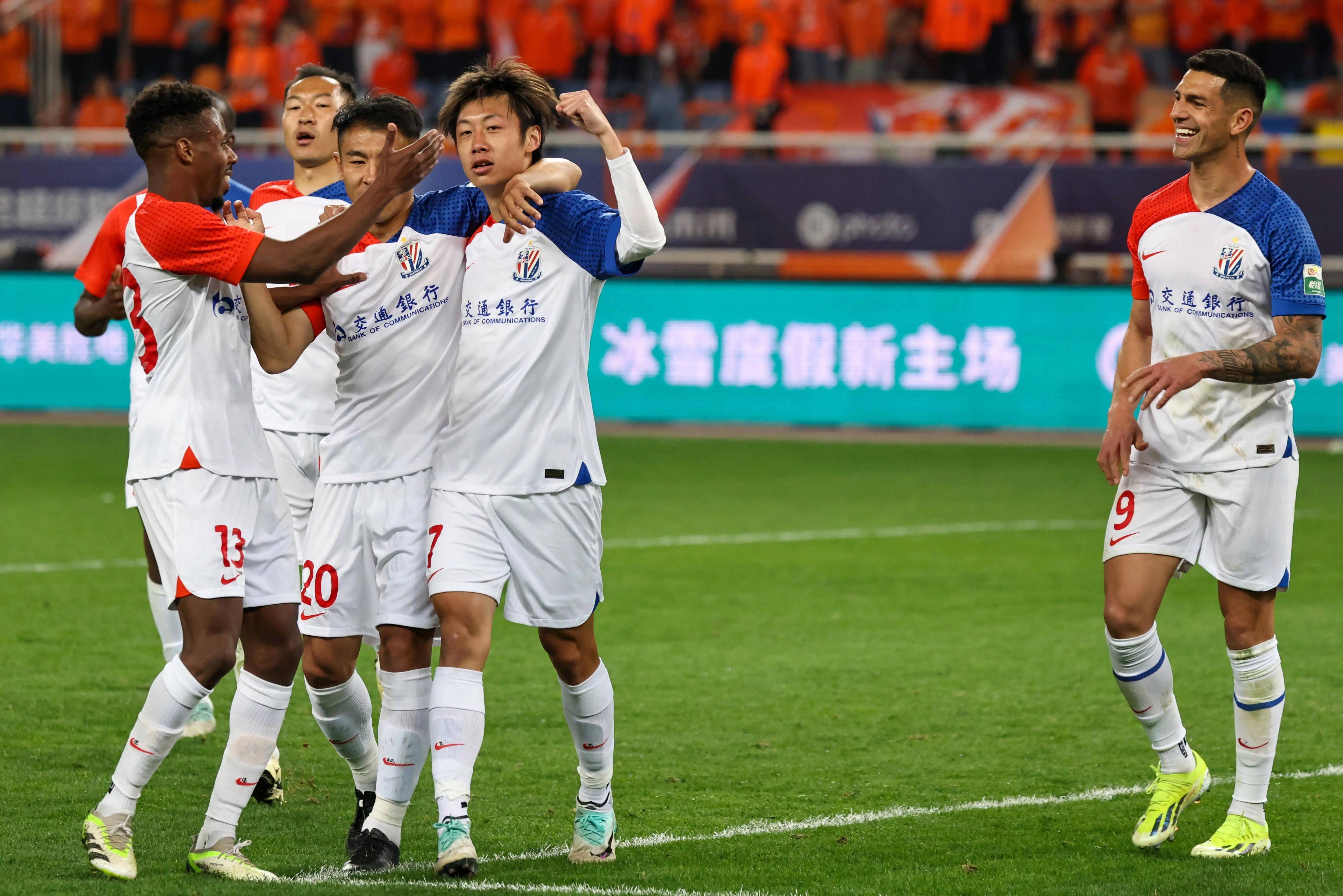 PG游戏-上海申花发布备战花絮，冲刺阶段刷新队史纪录，德甲任务艰巨，年轻球员得到机会的简单介绍