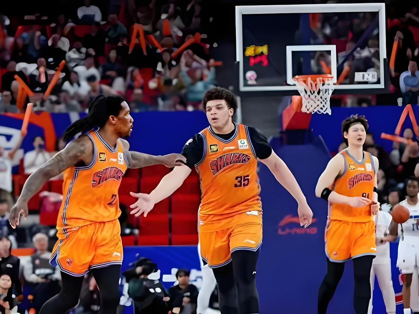 PG国际-关于赛地聚焦：国王杯关键时刻热度飙升；深圳男篮回应争议；信心回归；赛程密集仍需轮换的信息