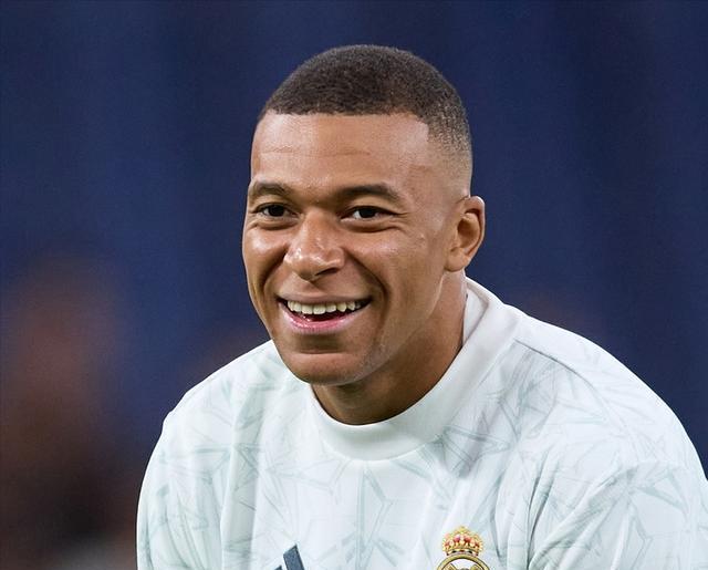 PG国际- 姆巴佩新东家出炉,转会费174亿英镑,哪家买得起? 