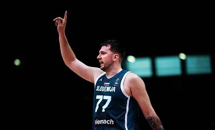 PG国际-关于东契奇新星赛况扑朔迷离表现惊艳，C9未来可期！的信息